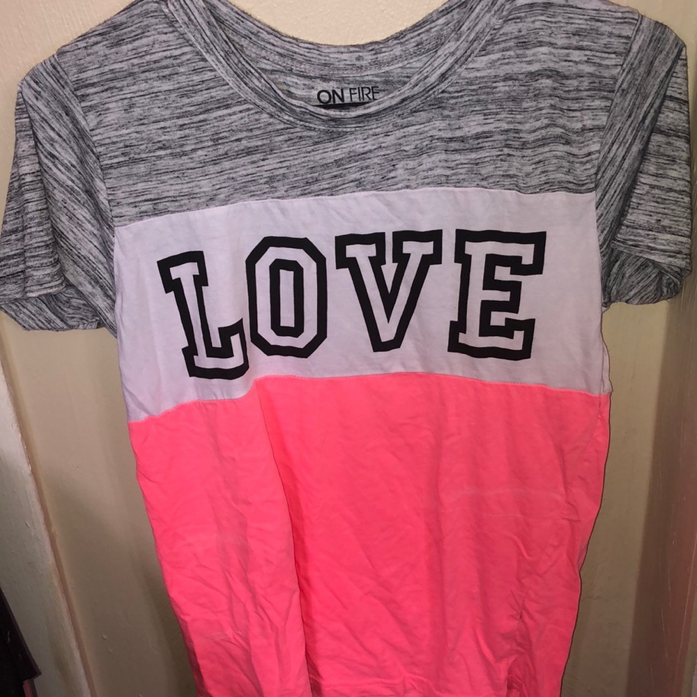 Love tee